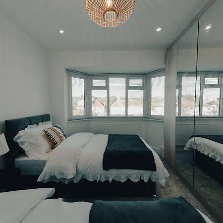 Homely & Peaceful Living Space Morden  ภายนอก รูปภาพ